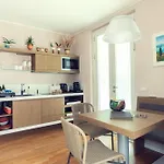 San Colombano Apartman *